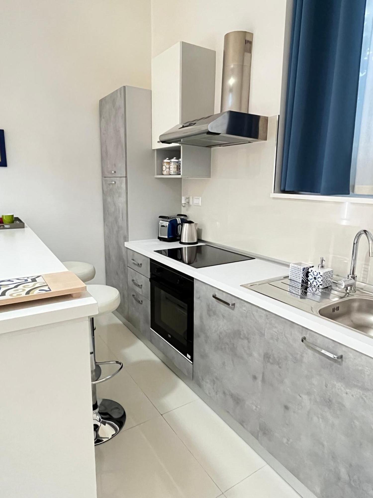 Residenza Santi Ai Monti Lägenhet Rom Exteriör bild